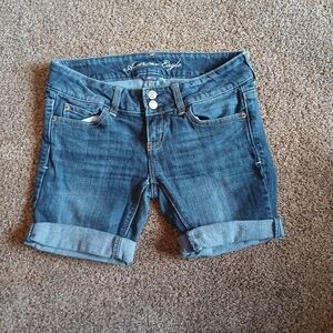 American Eagle Outfitters Blue Denim Roll-Cuff Women's Shorts